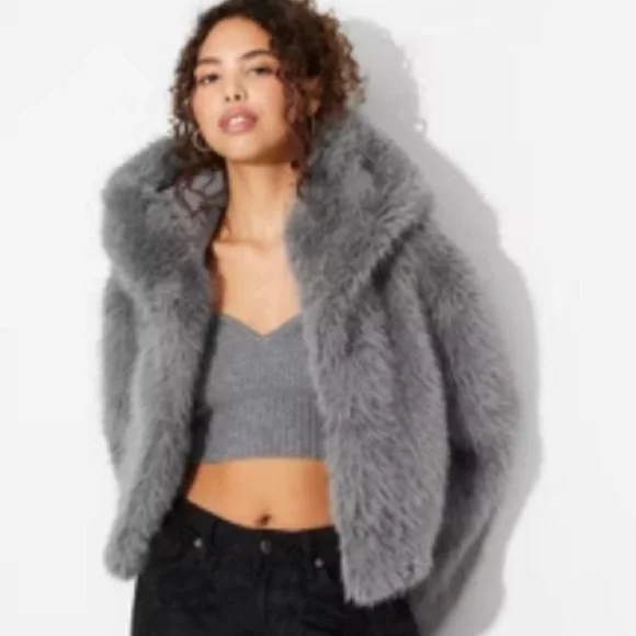 Viral Wild Fable Grey Hooded Fur Jacket NWT - Picture 7 of 9